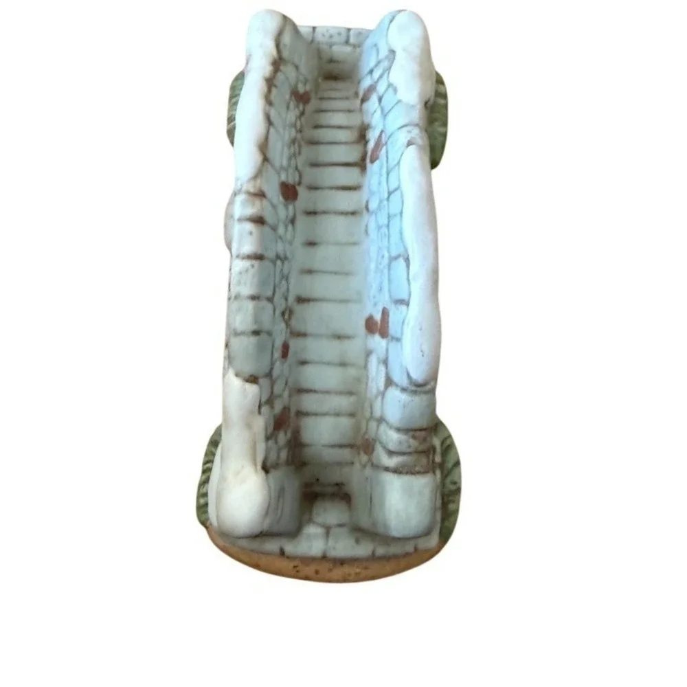 HOMCO Snow Covered Cobblestone Bridge Porcelain Christmas Village‎ 5106